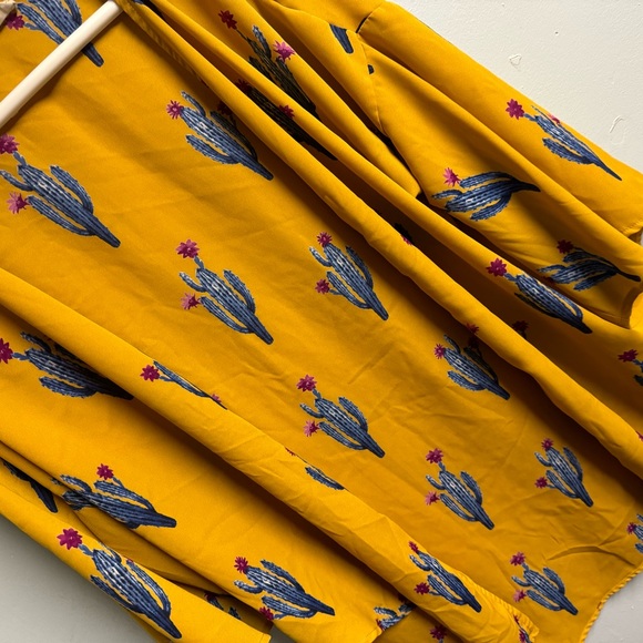 Berry N Cream Summer Cactus Print Shrug - Picture 1 of 5